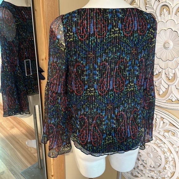 Nicole Miller NY Long Bell Sleeve Floral Sequin Print Blouse - Picture 5 of 6